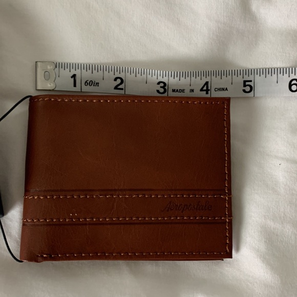 NWT Aeropostale Men’s Tan Wallet - Picture 10 of 15